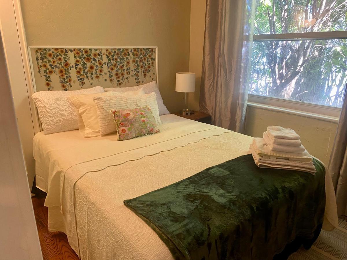 Villa Olivia Guest Rooms 할리우드 외부 사진